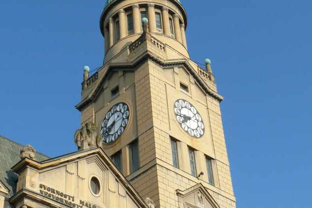 Věž radnice v roce 2010