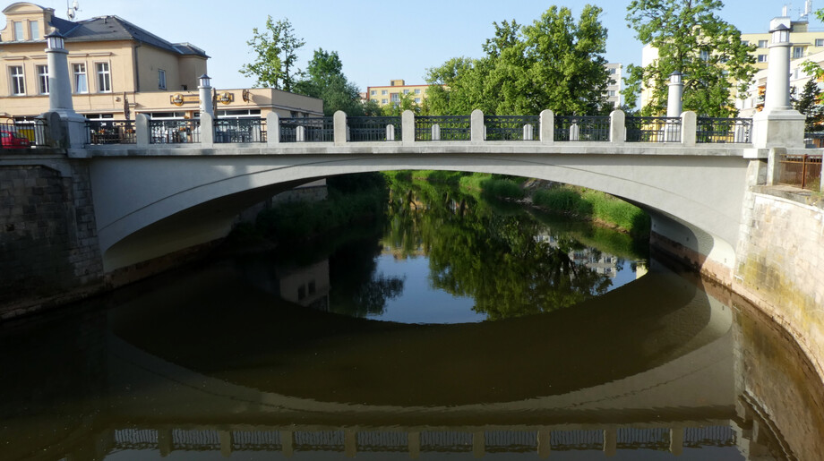 Silniční most Dr. Miroslava Tyrše v Jaroměři po obnově
