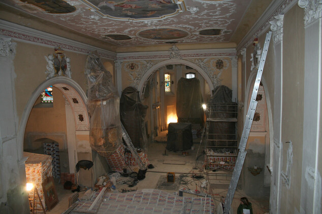 Klokoty, strop před restaurováním