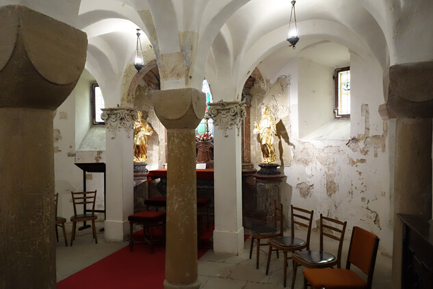 Kostel sv. Václava - část krypty před obnovou