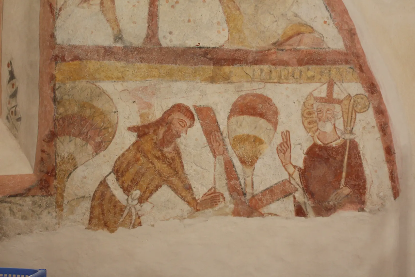 Strýčice, kostel sv. Petra a Pavla, detail nástěnn malby z 1. pol. 14. stol., stav po restaurování