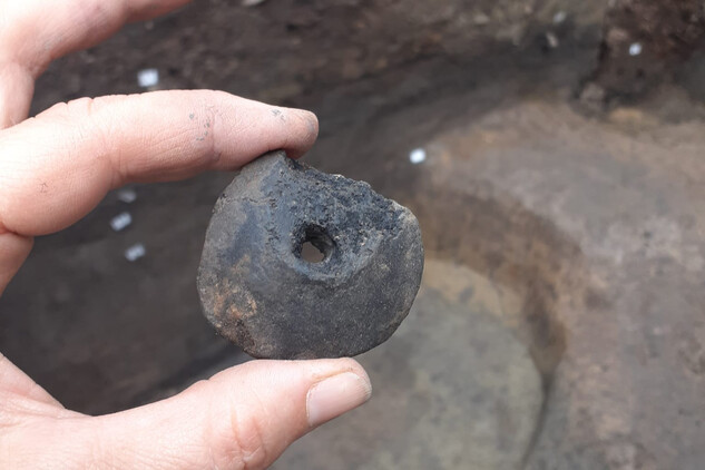 Přeslen nalezený při archeologickém výzkumu Slezanka