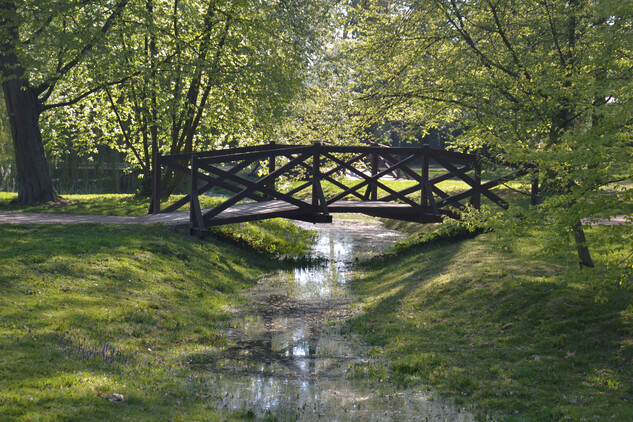 Městský park v Chrudimi – vodoteče s obnovenými mostky, foto: Aleš Papáček
