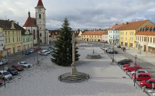 Horažďovice, Mírové náměstí, pohled od východu (foto D. Tuma, 2017)