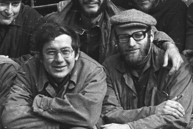 Michal Tryml a Zdeněk Dragoun při výzkumu v Dolních Chabrech, 70. léta 20. století