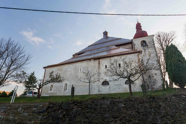 Kostel sv. Anny v Přibyslavicích, stav před obnovou, 2017, foto: Viktor Mašát