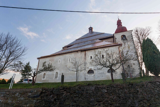 Kostel sv. Anny v Přibyslavicích, stav před obnovou, 2017, foto: Viktor Mašát