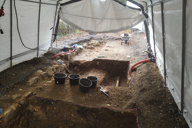 Hrad Grabštejn, stavba vodovodní přípojky a kanalizace, archeologický výkop