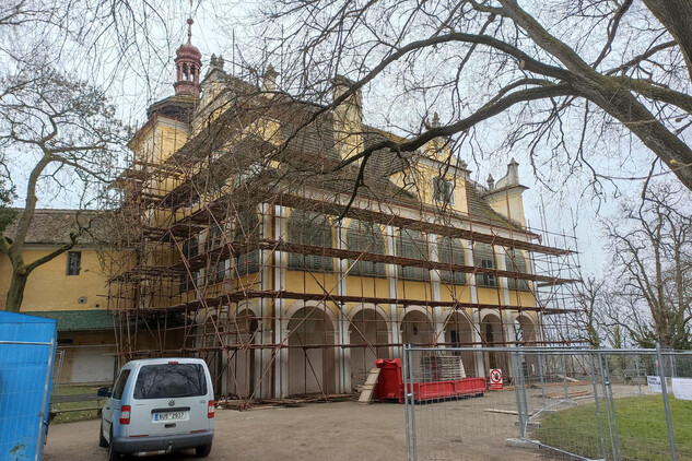 Zámek Opočno, sanace havarijního stavu střešní a stropní konstrukce opočenského letohrádku