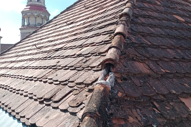 Zámek Náchod, sanace havarijního stavu střešní konstrukce Piccolominsko-kuronského traktu