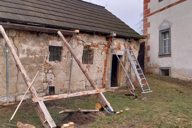 Zámek Lemberk, statické zajištění kolny u letohrádku