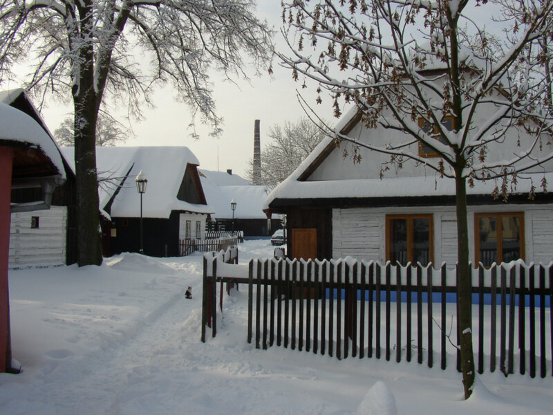 Betlém vánoční, zasněžený areál památkové rezervace lidové architektury Betlém Betlém vánoční, zasněžený areál památkové rezervace lidové architektury Betlém