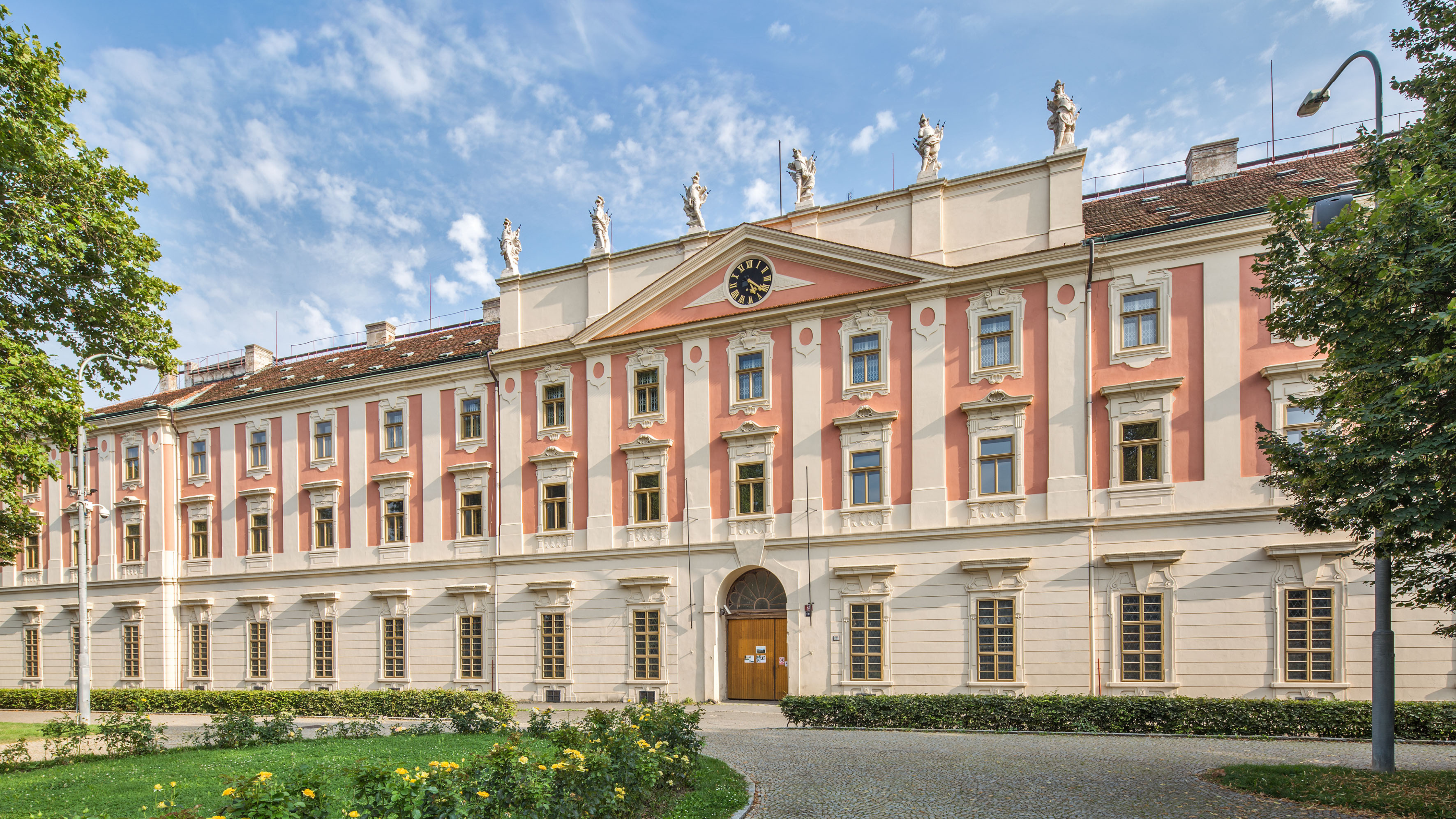 Den otevřených dveří na Invalidovně