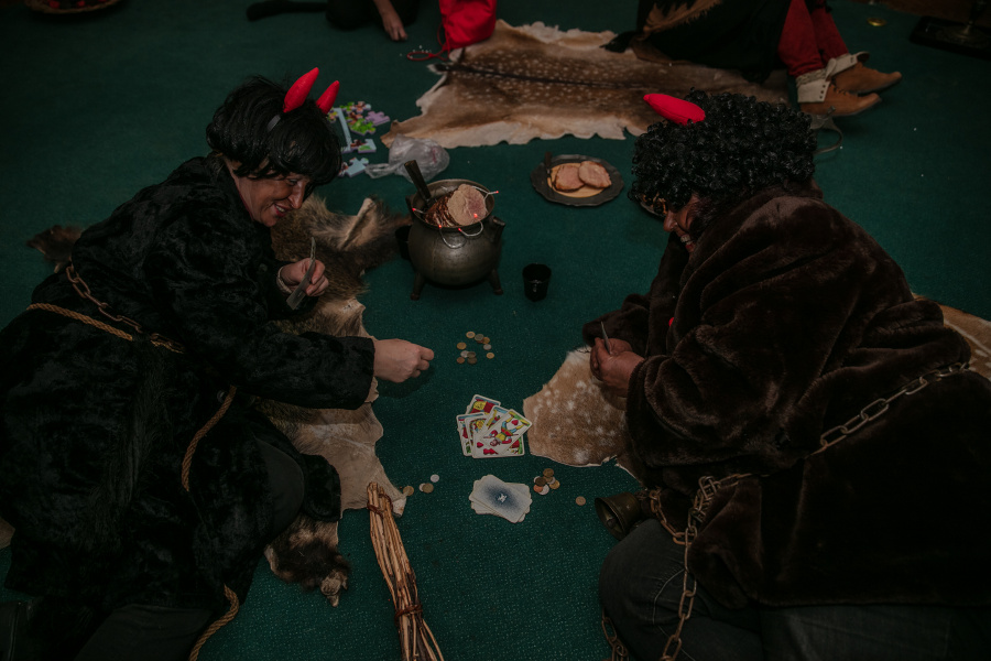 Čerti a Mikuláš v konopišťském sklepení a adventní skleníky v Růžové zahradě.