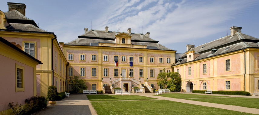 Zámek Krásný Dvůr