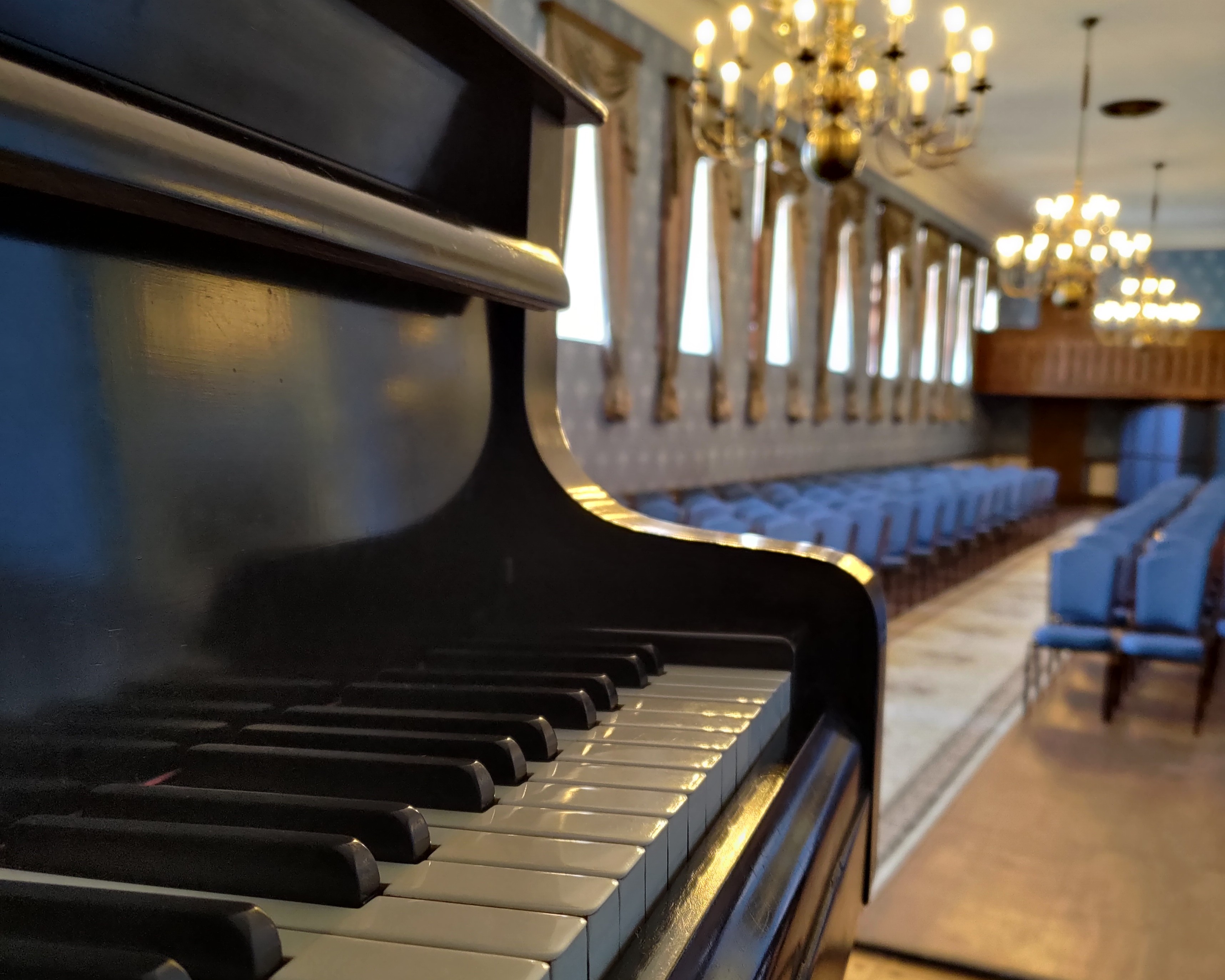 Lípa Musica – zámecká galerie na Sychrově