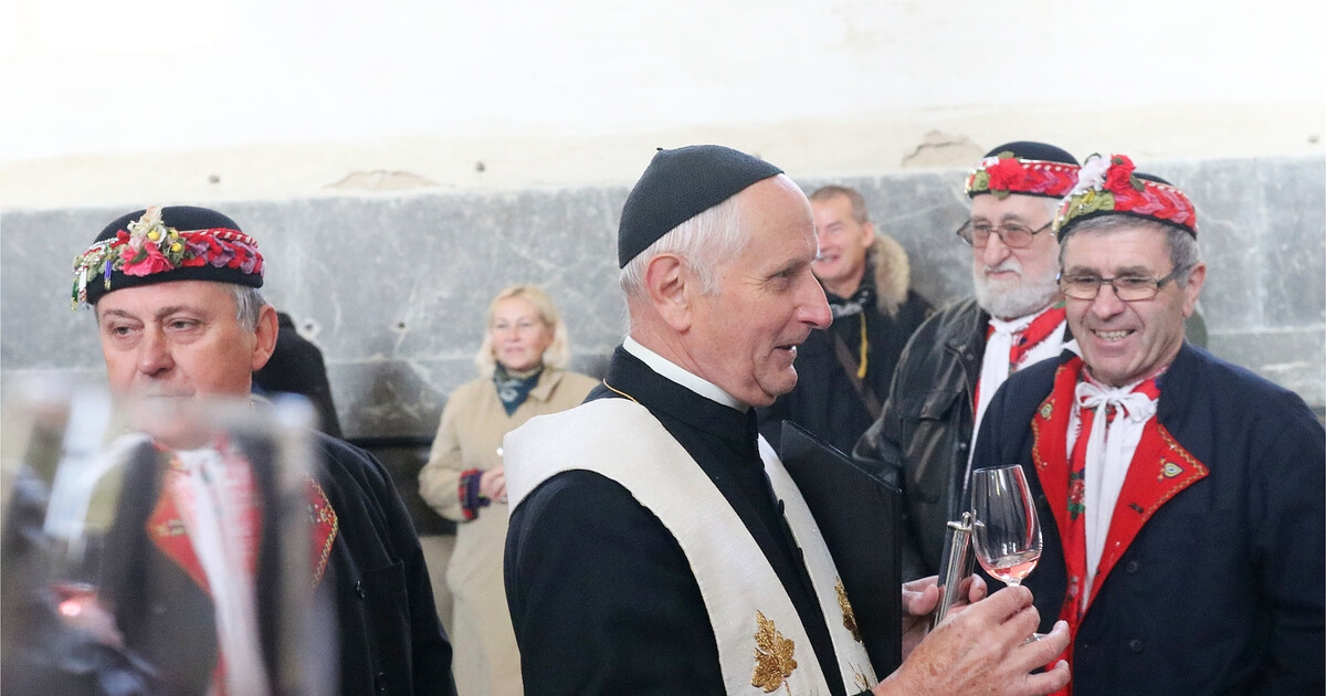 Svěcení vína ve Španělské konírně zámku Valtice