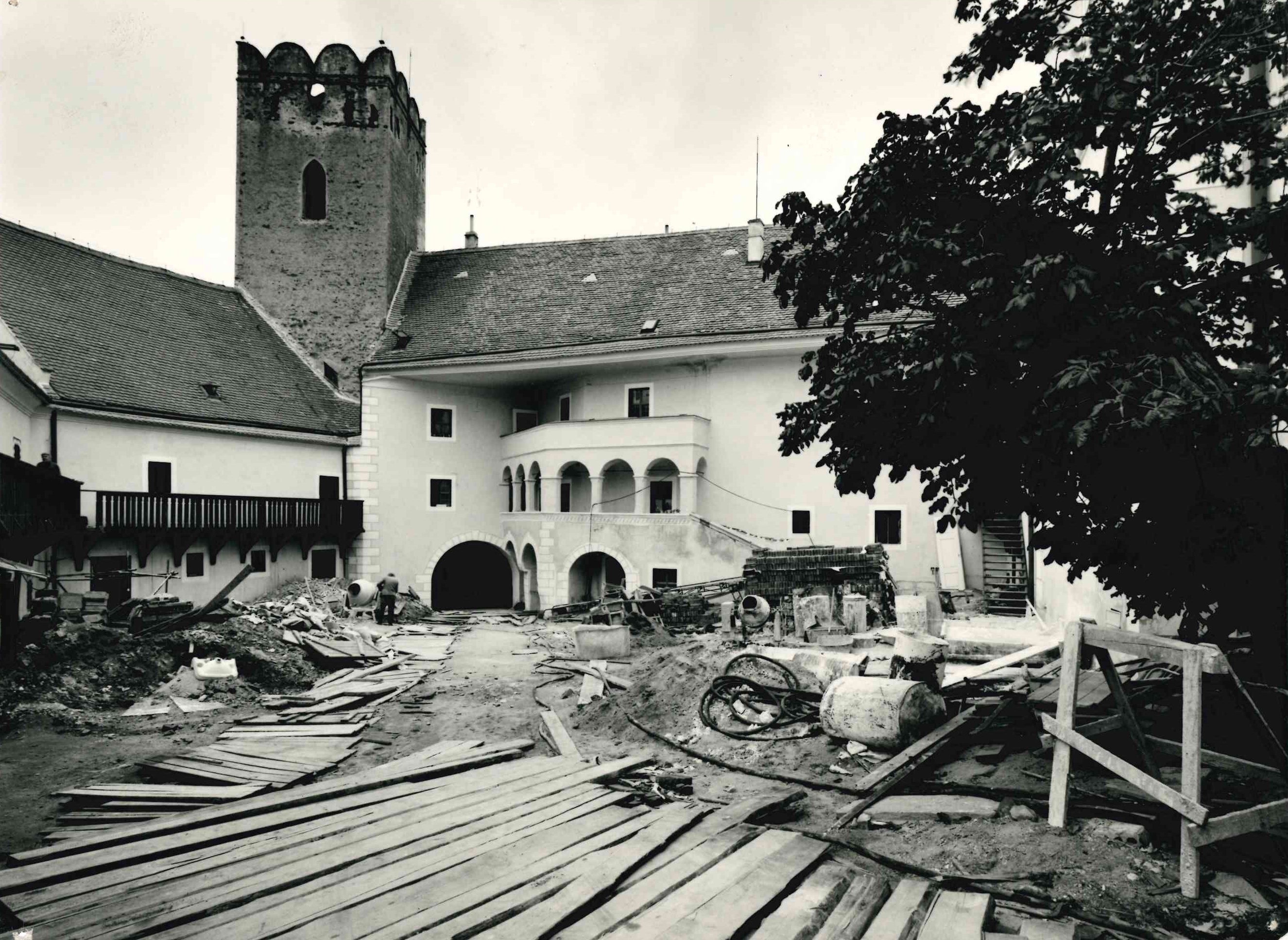 Výstava: Ruce tvoří historii