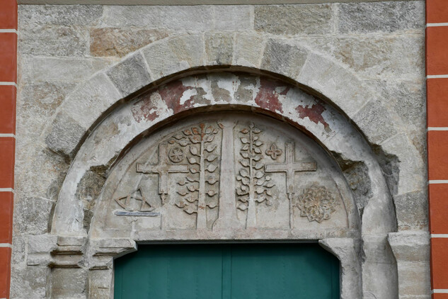 Tympanon portálu po restaurování. Foto: Martin Mráz, 2021
