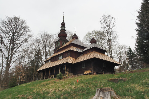 Nová Paka, přenesený karpatský kostel sv. Mikuláše