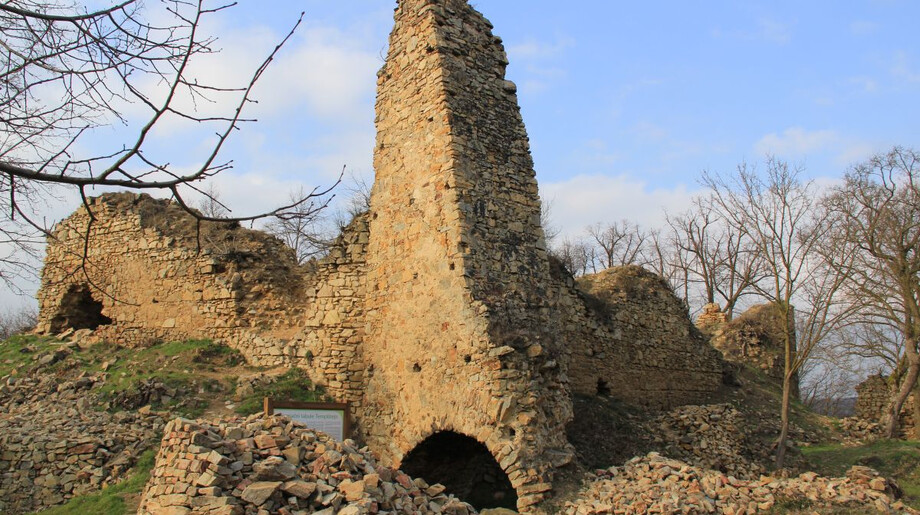 Romantická zřícenina hradu Templštejn