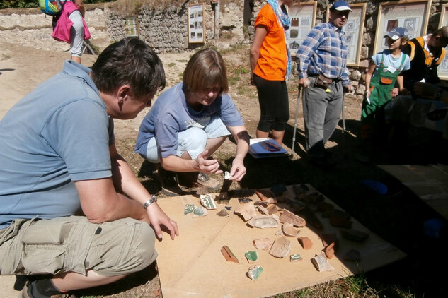Hrad Lukov, letní archeologická škola, rok 2013