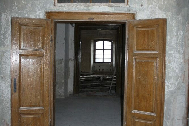 Zámecké interiéry, stav před obnovou
