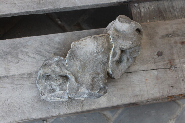 Detail sochy sv. Pavla v Rajhradě při resturování