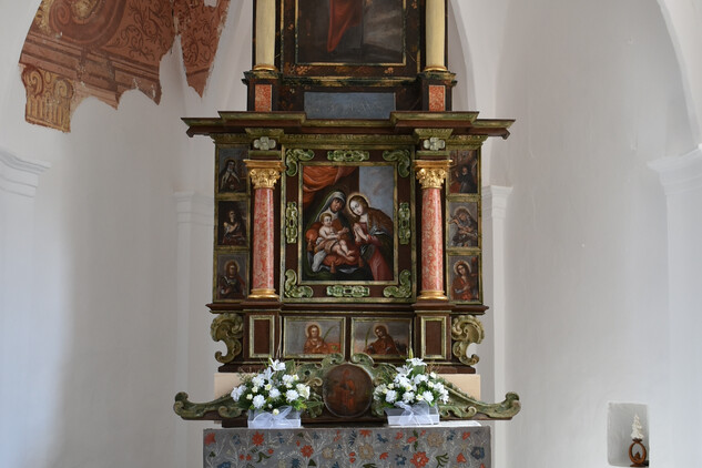 Oltář sv. Anny v kostele sv. Anny ve Smrčku po restaurování