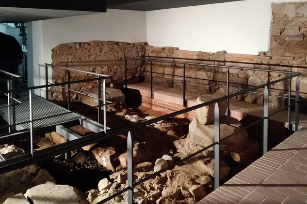 Pozůstatky středověkých stavebních konstrukcí v klášteře na Velehradě