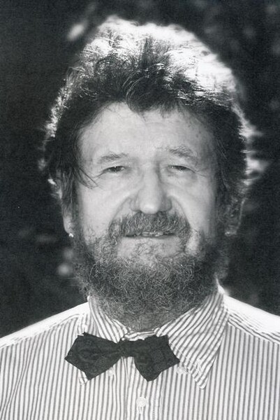 Profesor Měřínský. Fotografie z publikace Zaměřeno na středověk: Zdeňkovi Měřínskému k 60. narozeninám. Profesor Měřínský. Fotografie z publikace Zaměřeno na středověk: Zdeňkovi Měřínskému k 60. narozeninám.