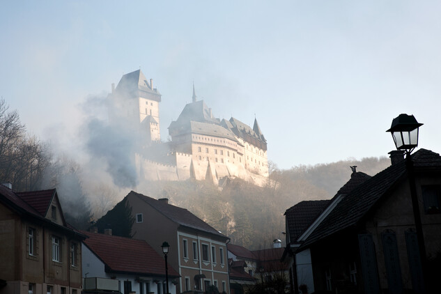 Slavnostní zahájení  obnovy hradu Karlštejn 5. března 2020