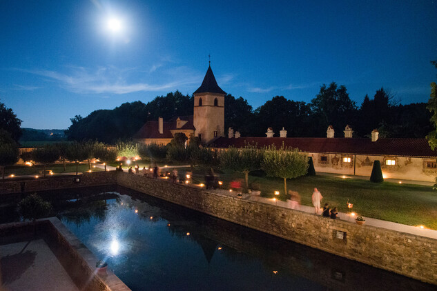 Hradozámecká noc na zámku Kratochvíle - 2015