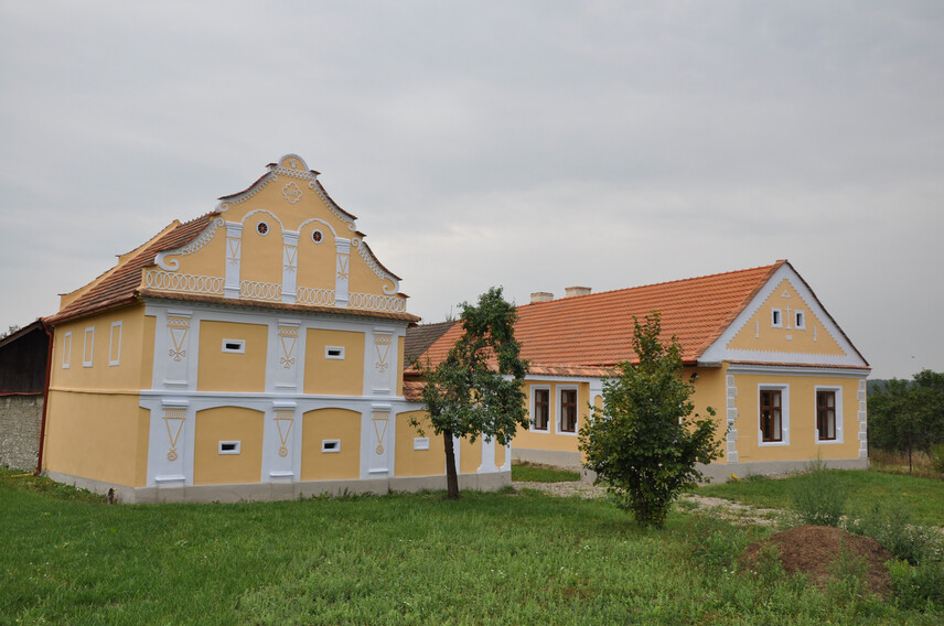 Dům v Komárově po celkové obnově (2019) Dům v Komárově po celkové obnově (2019)