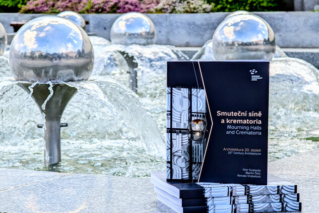Smuteční síně a krematoria. Architektura 20. století