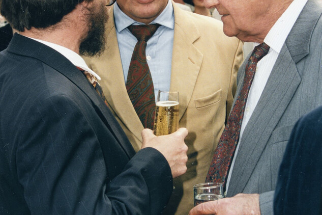 Karel Schwarzenberg během slavnostního otevření zahrad pod Pražským hradem, 1995