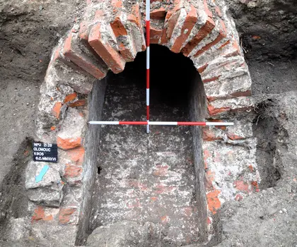 Město Olomouc, ulice Vídeňská č. p. 959/18, minová a naslouchací chodba ve vnitřní části lunety č. 39, porušená při výstavbě vily v roce 1929