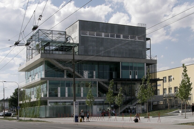 Komunitní centrum Máj, České Budějovice, A. Barcala čp. 1791, č.o. 40, autoři: SLLA Architects: Miriam Lišková, Michal Sulo, realizované v letech 2012-2014 Komunitní centrum Máj, České Budějovice, A. Barcala čp. 1791, č.o. 40, autoři: SLLA Architects: Miriam Lišková, Michal Sulo, realizované v letech 2012-2014