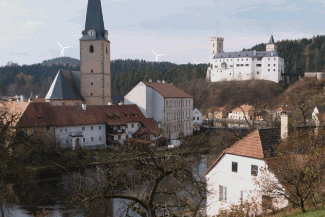 Rožmberk nad Vltavou, záměr výstavby větrných elektráren - animace (vytvořena Národním památkovým ústavem na základě dostupných materiálů)