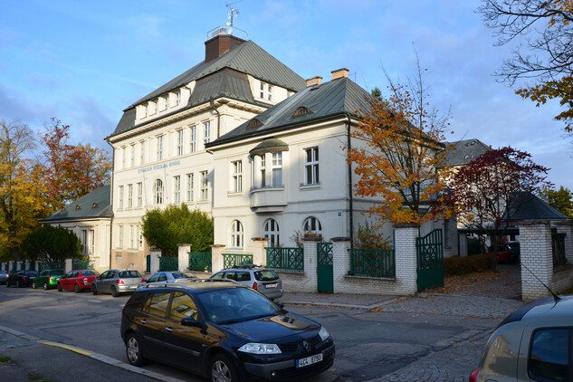 Jindřichův Hradec - gymnázium | © NPÚ ÚOP ČB