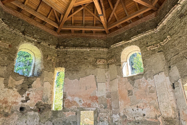 Rožmitál na Šumavě, poutní kaple Panny Marie Pomocné , interiér, stav v roce 2025