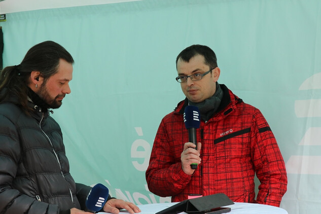 Živý vstup Českého rozhlasu České Budějovice. Moderátor Luboš Voráček (vlevo) a Ivo Cerman. Mezinárodní den památek U Ferusů 2017. Foto J. Sajtlová.