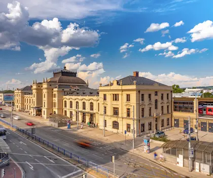 Železniční stanice České Budějovice, pohled od jihu, 2024. Foto: archiv Správa železnic, archiv Metrostav, foto: Jiří Kafka, Ondřej Bouška.