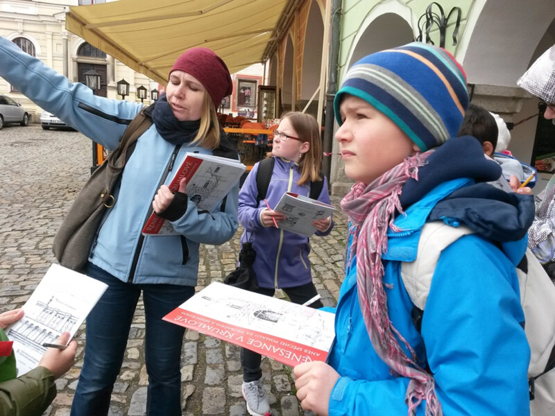 Renesance v Krumlově aneb Spěchej pomalu za trubačem a medvěděm - didaktický program. Foto J. Sajtlová.