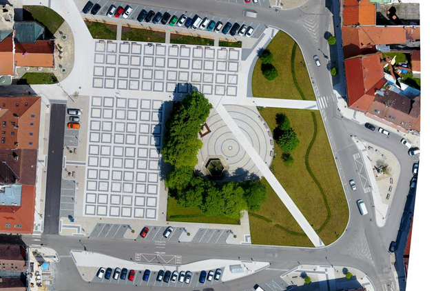 Letecký pohled na zrekonstuované náměstí v Soběslavi | © město Soběslav
