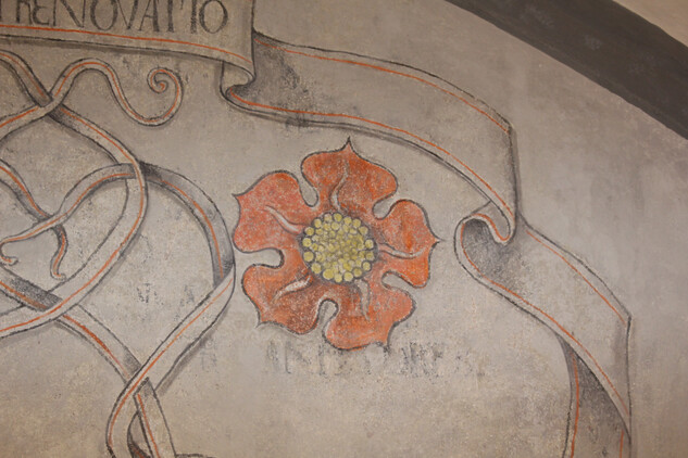 Detail zrestaurované malby na stěnách kostela sv. Petra a Pavla v Prachaticích | © NPÚ