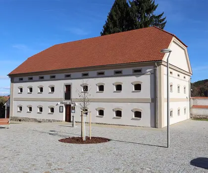 Volyně, sýpka, po obnově