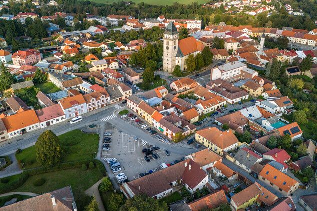 Dačice, letecký snímek, foto město Dačice, 2025