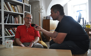 Roman Lavička z Národního památkového ústavu, územního odborného pracoviště v Českých Budějovicích a Juraj Gembický z Krajského památkového úřadu Košice. Rozhovor pro Radio Lumen. Roman Lavička z Národního památkového ústavu, územního odborného pracoviště v Českých Budějovicích a Juraj Gembický z Krajského památkového úřadu Košice. Rozhovor pro Radio Lumen.