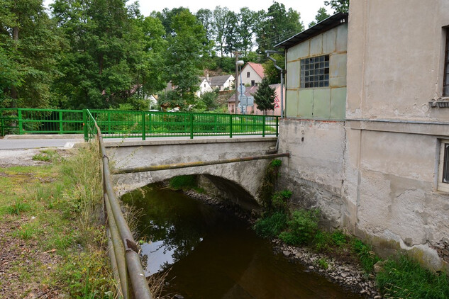 Stráž nad Nežárkou, soubor dvou silničních kamenných mostů ev.č. 1489-1 a event.č. 1489-2, ulice Mostní  | © NPÚ ÚOP ČB